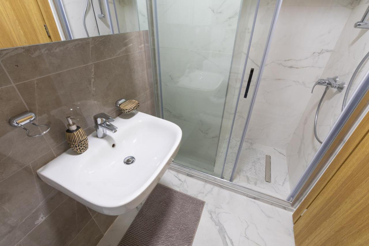 Modern ǀ 1 Bedroom ǀ Wifi Скопие Екстериор снимка